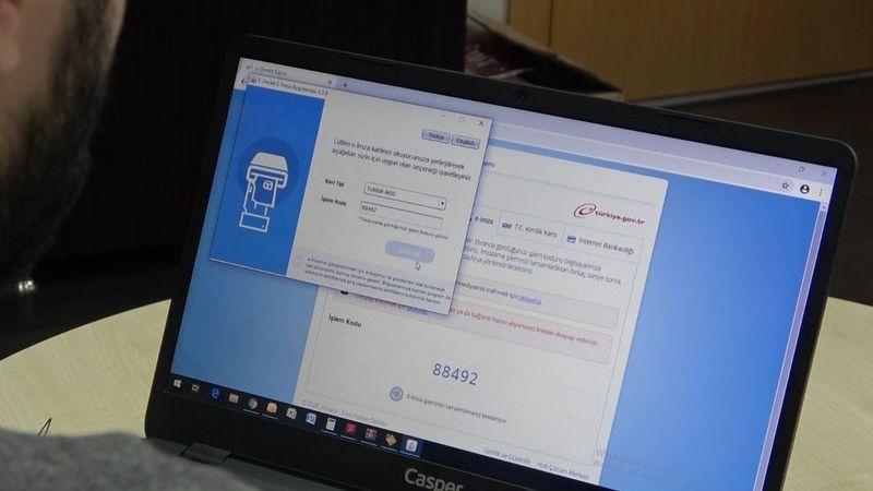 E-Devlet’e elektronik imza alma hizmeti geliyor