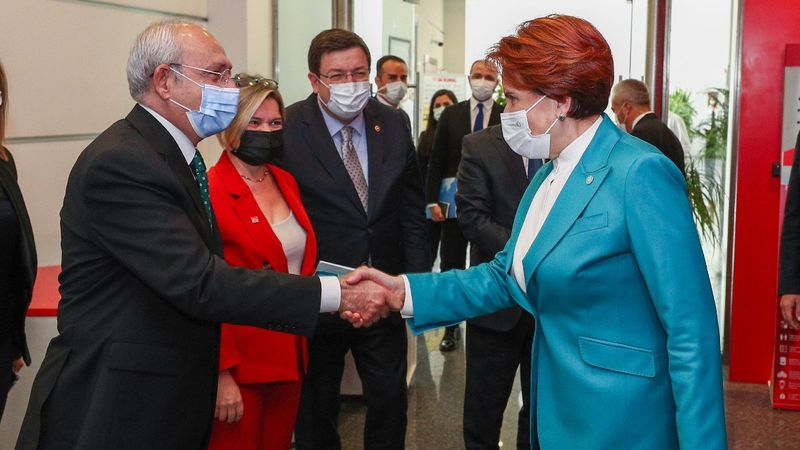 Kemal Kılıçdaroğlu ve Meral Akşener bir araya geldi