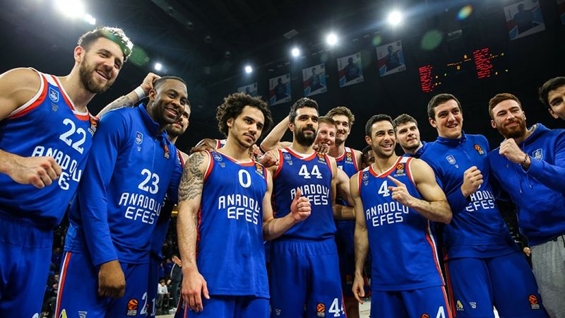 Anadolu Efes'ten Euroleague'de seyirci rekoru