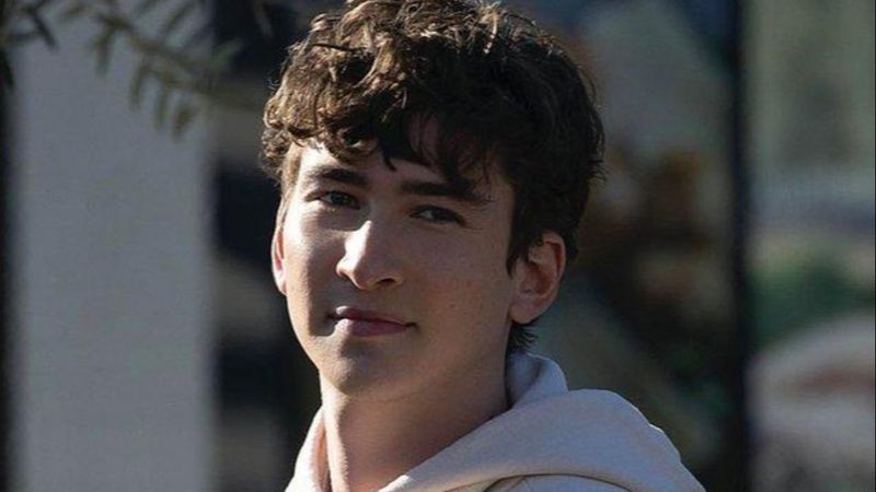 Dylan Arnold 'Theo' kimdir? You dizisinin yakışıklı oyuncusu sosyal medyanın dilinde!