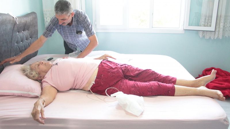 Adana’da bel ağrısı ile gittiği hastaneden felçli çıktı