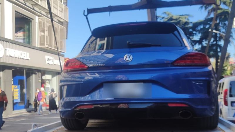 Trabzon'da abartı egzozlu araç trafikten men edildi