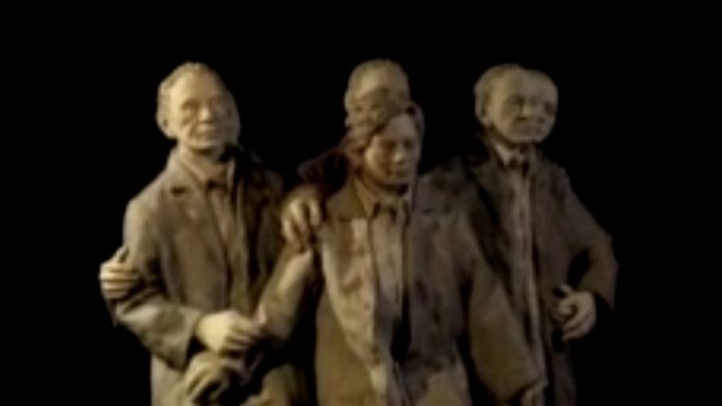 ABD'deki sergide Server Demirtaş'ın hareketli heykeli ilgi odağı oldu