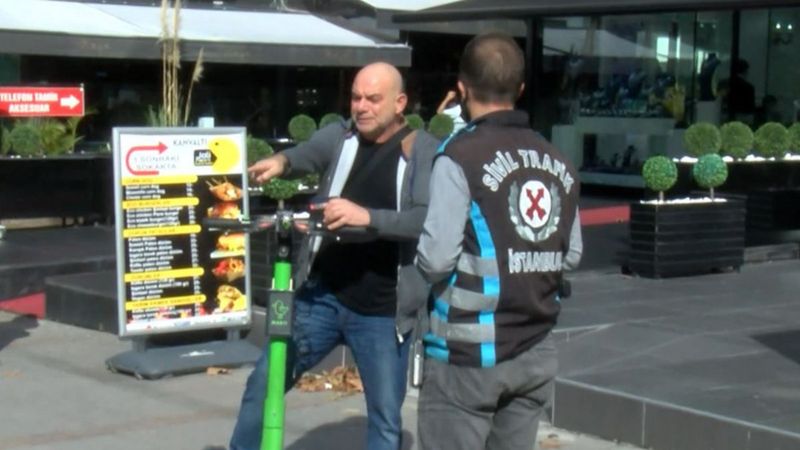 İstanbul'da elektrikli scooter sürücülerine ceza yağdı