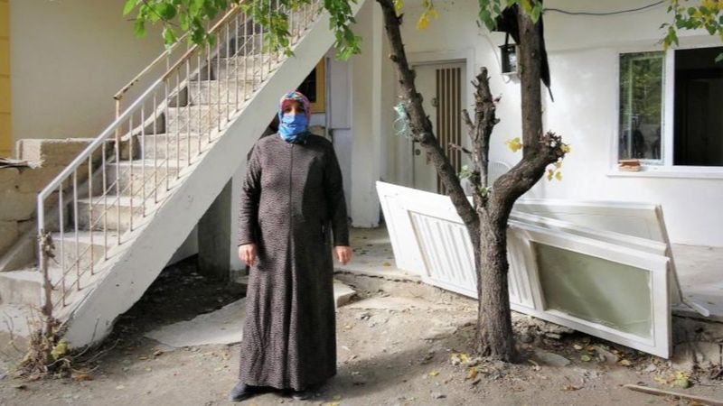 Van’da komşuların desteğiyle ev sahibi oldu