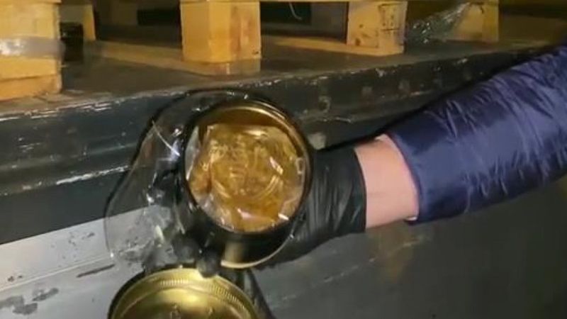 İstanbul'da kaçak tütün operasyonu: 10 gözaltı