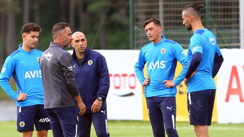 Vitor Pereira'dan Mesut Özil'e: Kendini göster