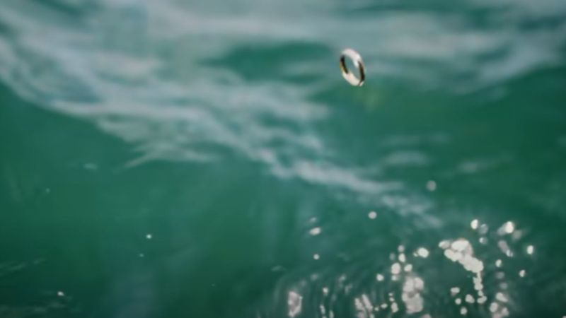 Camdaki Kız 18. bölüm fragmanı: Sedat yüzüğü çıkardı, bu iş bitti!