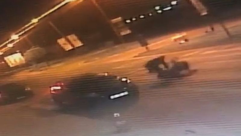 Tekirdağ'da kıskandığı eşini sokak ortasında bıçakladı