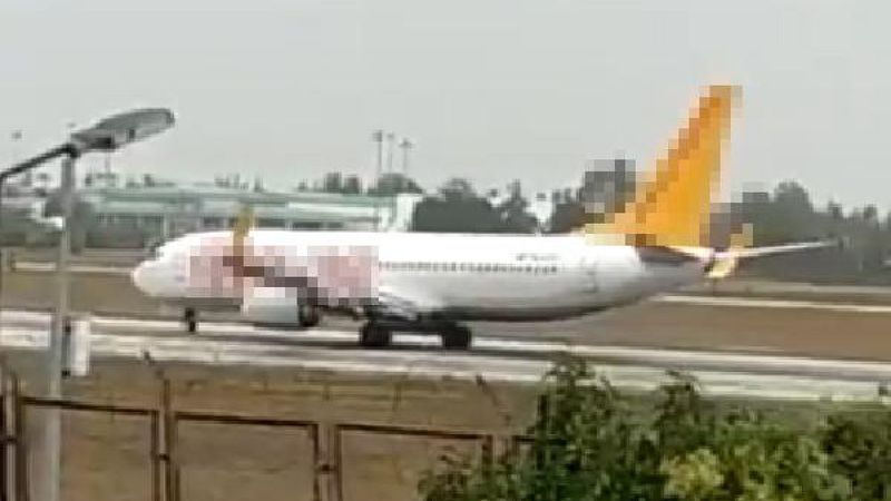 Adana Havalimanı'nda uçak önüne çıkan göçmenlere sınır dışı kararı