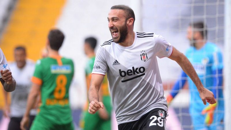 Cenk Tosun bonservisiyle geliyor