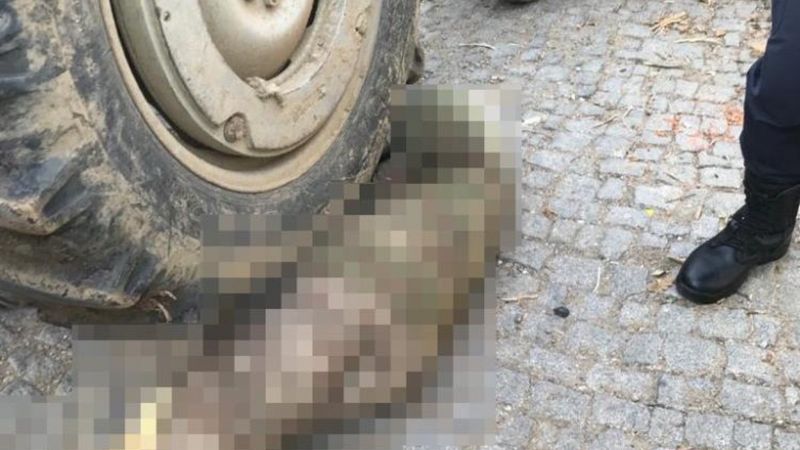 Balıkesir'de kayan traktörü durdurmak isterken altında kaldı