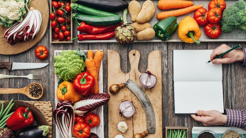 Doğru beslenmeye geçmenize yardımcı olacak 5 ipucu