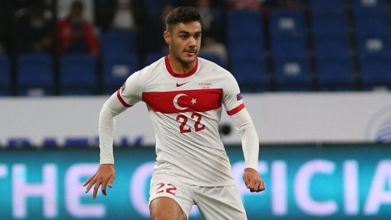 Ozan Kabak, A Milli Takım aday kadrosundan çıkarıldı