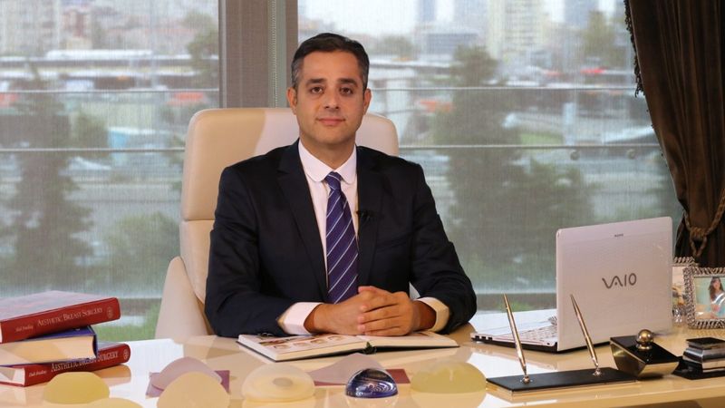 Jinekomasti’de ameliyat sonrası korse kullanımı ve dren uygulanması işe gitmeyi kolaylaştırır mı?