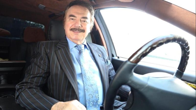 Orhan Gencebay'dan emniyet kemeri uyarısı