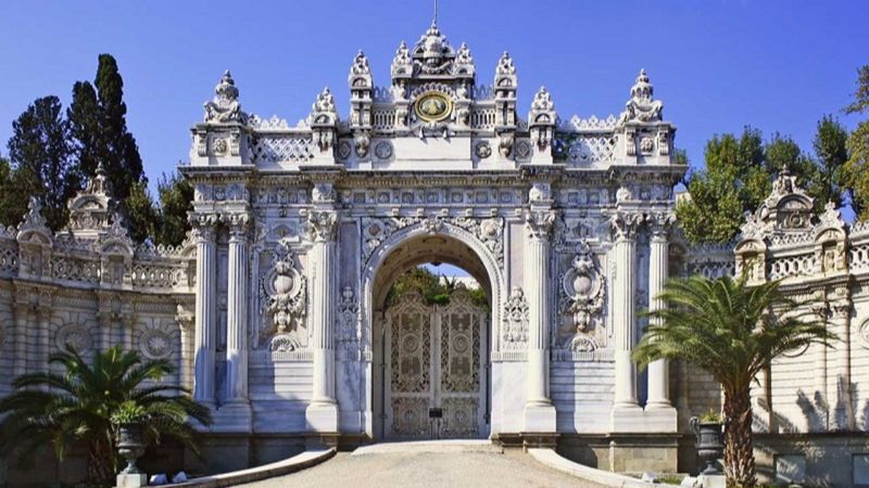 10 Kasım'da Dolmabahçe Sarayı açık mı, kaça kadar? Ziyaret saatleri...