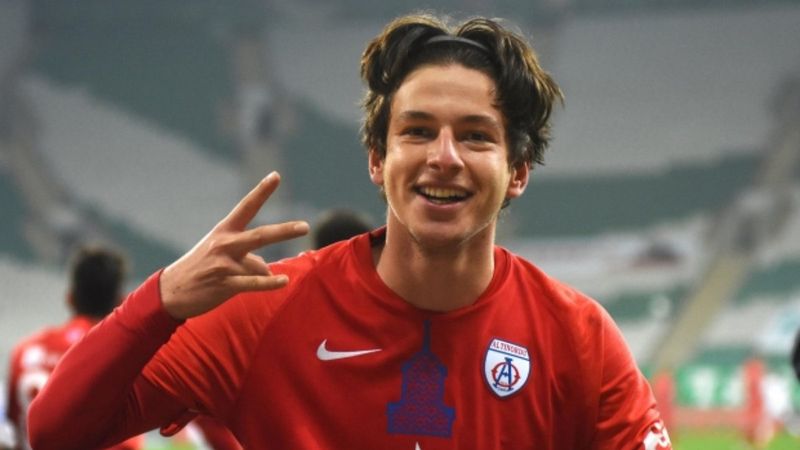 Enis Destan, Arminia Bielefeld'e gidiyor