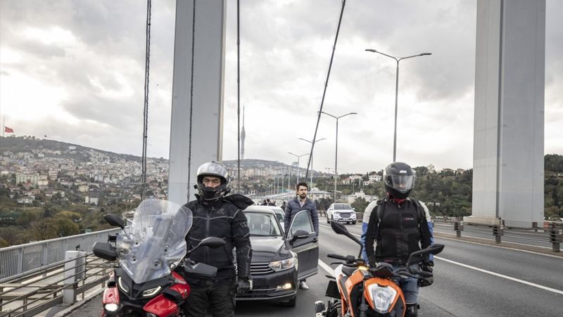 Türkiye'de saat 9'u 5 geçe hayat 2 dakikalığına durdu