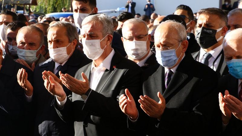 Mansur Yavaş'ın kardeşi Sabri Yavaş, toprağa verildi