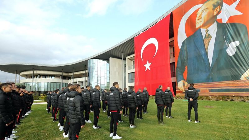 A Milli Takım, Mustafa Kemal Atatürk'ü andı