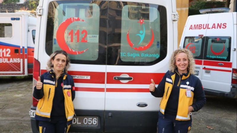 Rize'nin kadın ambulans şoförleri takdir topluyor
