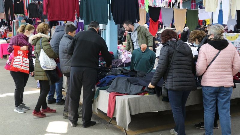 Yunan ve Bulgar turistlerin kışlık alışverişte tercihi Edirne'deki sosyete pazarı
