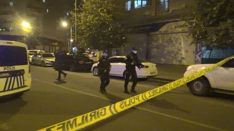 Diyarbakır'da iki grup barış için toplandı, çatışma çıktı: 1'i ağır 4 yaralı