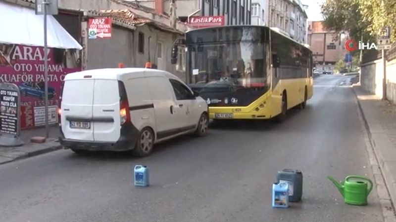 Ataşehir’de İETT otobüsü arızalandı, cadde trafiğe kapandı