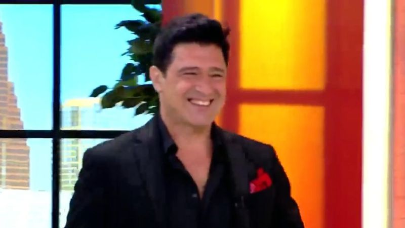 Hakan Ural, stüdyoya geri dönünce gözyaşlarına hakim olamadı