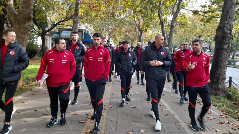 Milli Takım, Podgoritsa'da şehir turu attı