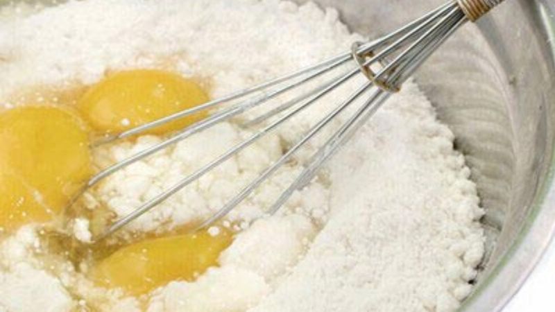 Tarifler ziyan olmasın: İşte yumurta kokusuna kesin çözüm