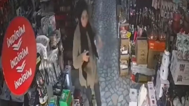 Düzce'de deprem anı kameraya yansıdı