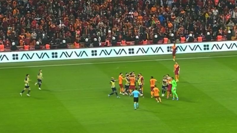 Derbide saha karıştı