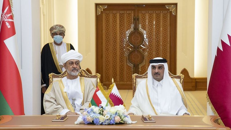 Katar ve Umman askeri iş birliği anlaşması imzaladı
