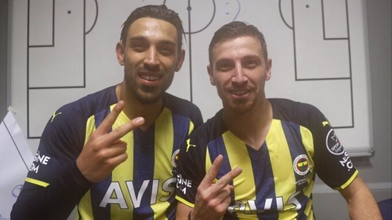 İrfan Can Kahveci'den Galatasaray'a gönderme