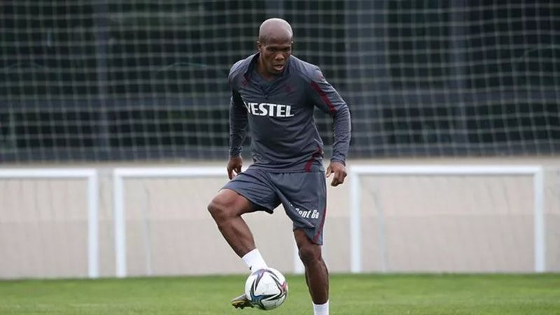 Trabzonspor'da kaptanlık pazubandı Nwakaeme'de