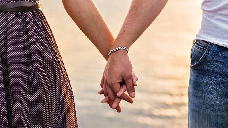 Eşinizle olan ilişkinizi güçlendirmenin 4 sırrı