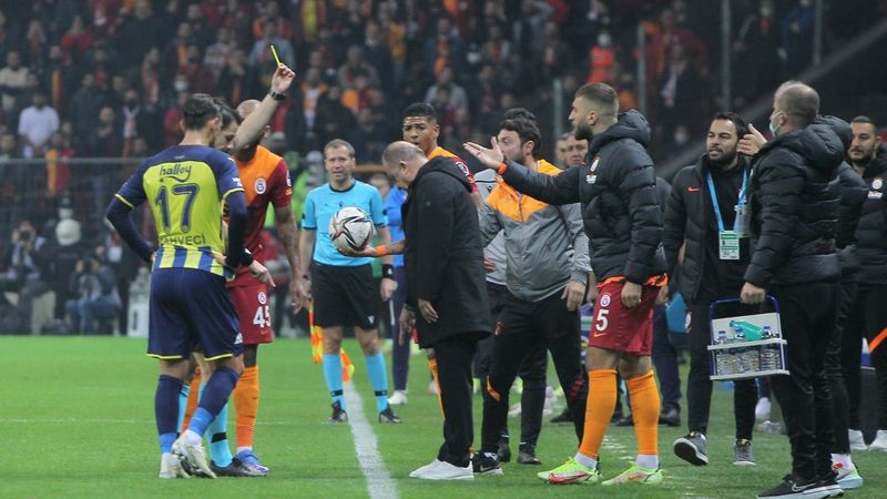 Galatasaray'da Fatih Terim ve Burak Elmas PFDK'ya sevk edildi