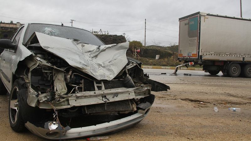 Aydın'a asker uğurlamasına giderken kaza: 1 ağır yaralı