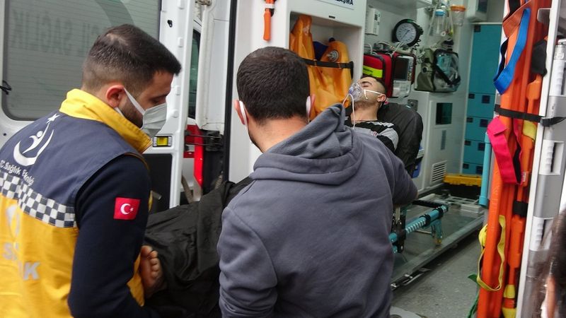 Adıyaman'da anne ve oğlu, soba gazından zehirlendi