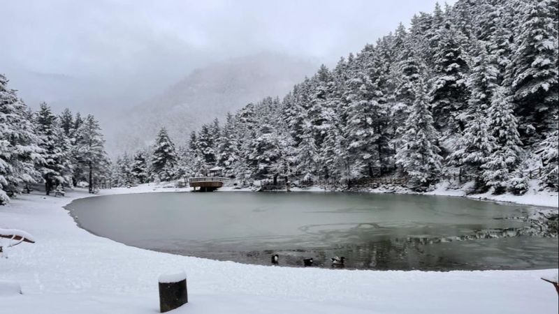 Zigana Dağı beyaza büründü