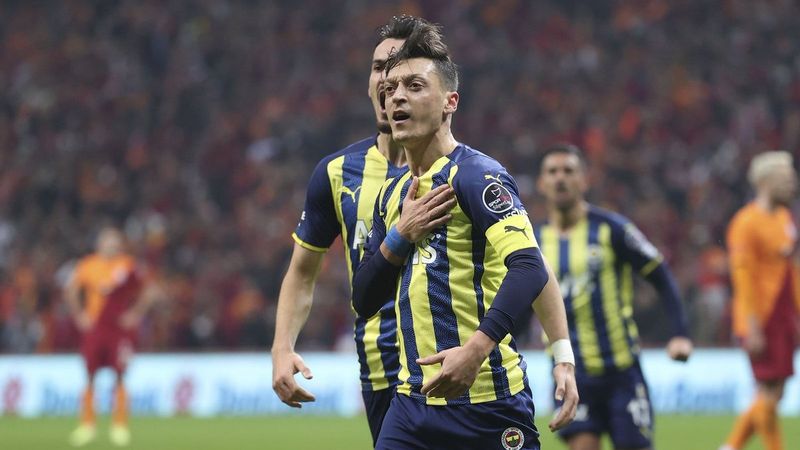 Fenerbahçe'de Mesut Özil seferberliği