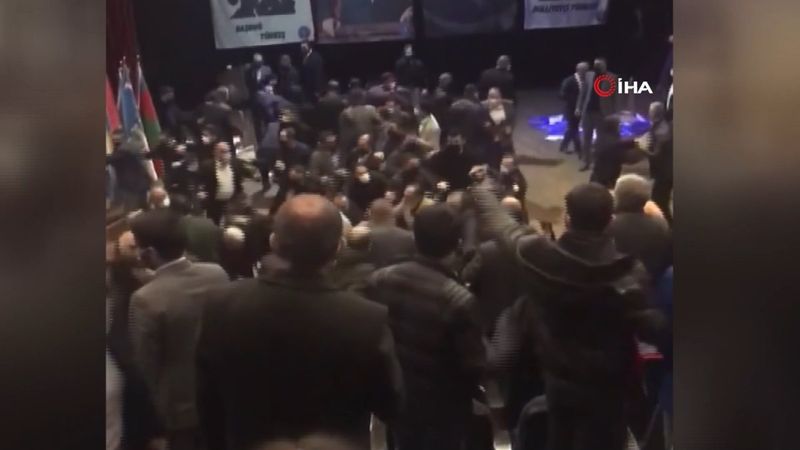 Alparslan Türkeş’i anma etkinliğinde kavga