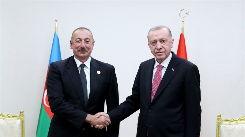 Cumhurbaşkanı Erdoğan, Azerbaycan Cumhurbaşkanı Aliyev ile görüştü