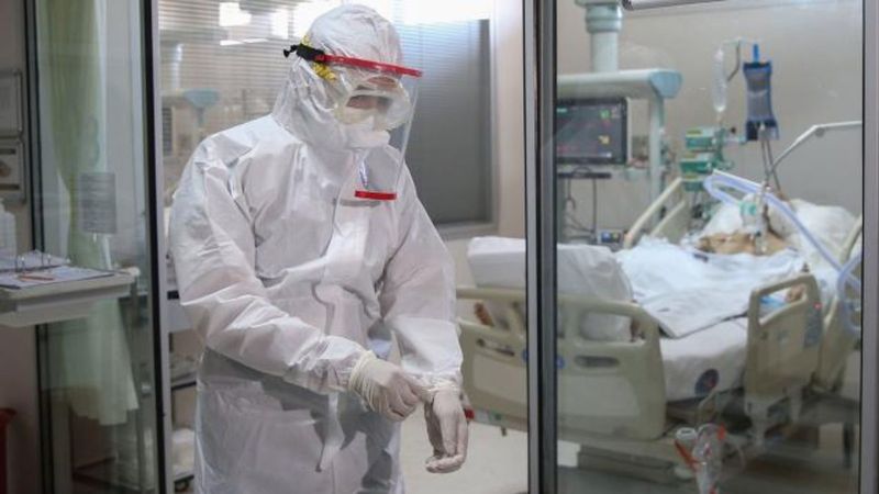 Güney Afrikalı doktor, koronavirüsün Omicron varyatının belirtilerini açıkladı