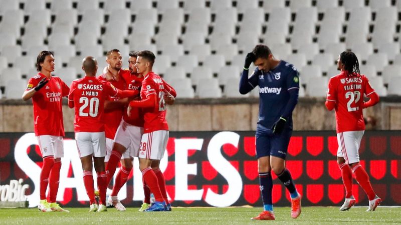 Belenenses, Benfica maçına 9 kişi başladı, 6 kişi tamamladı