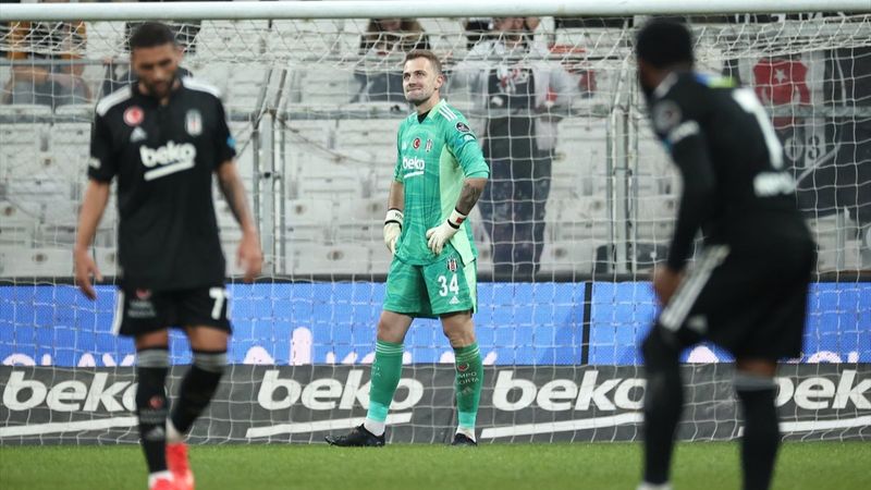 Mert Günok, sezonu kapattı