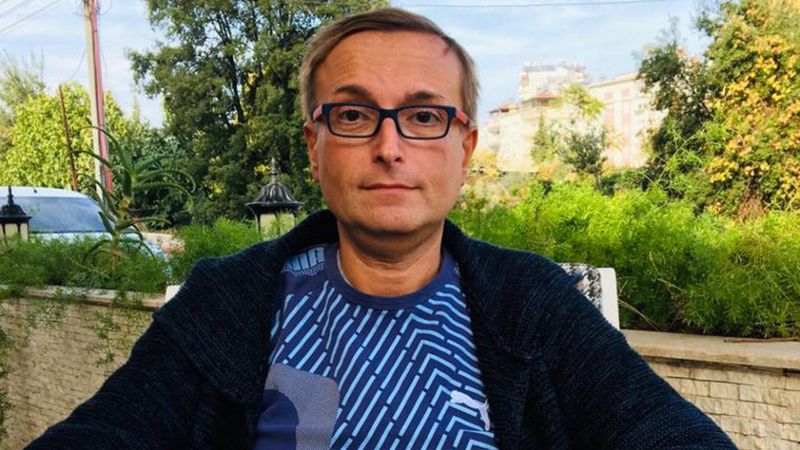 Sahte şifacı, emekli doktoru dolandırdı