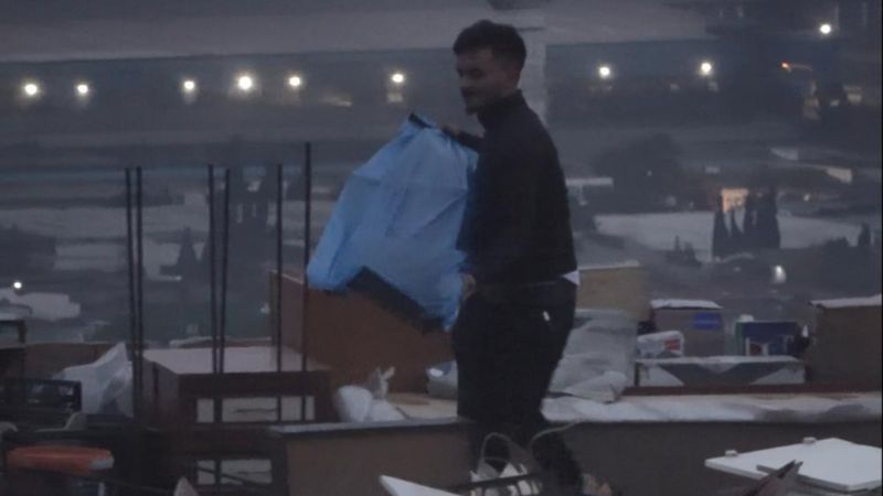 Kocaeli'de binanın çatısı uçunca çeyizleri böyle kaçırdı